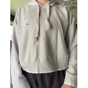 cropped hoodie